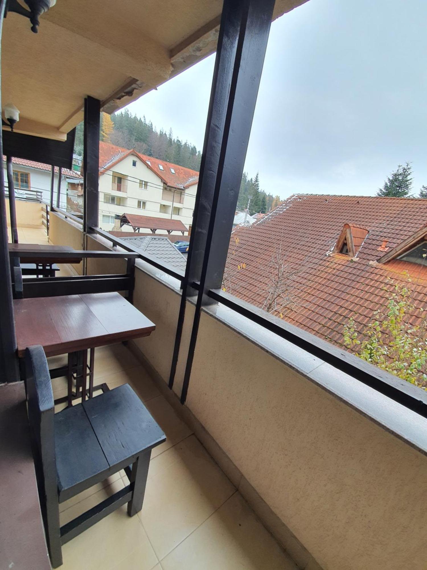 Pensiunea Public House Buşteni Værelse billede